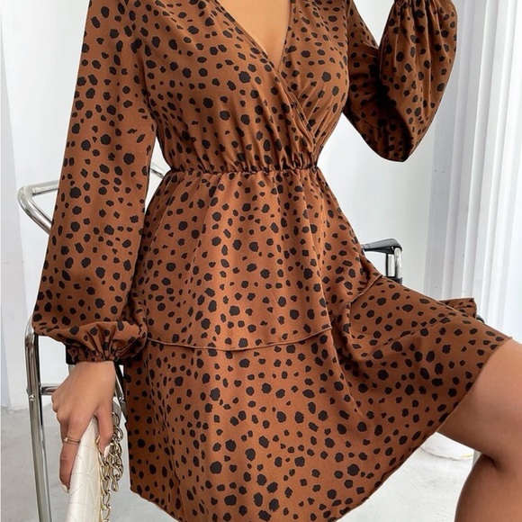 SHEIN all over print neck tiered layer long sleeve dress - Picture 3 of 5